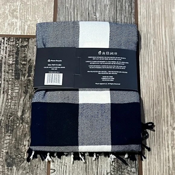 Plaid Scarf [NWT — Plush Apparel] - Picture 3 of 7